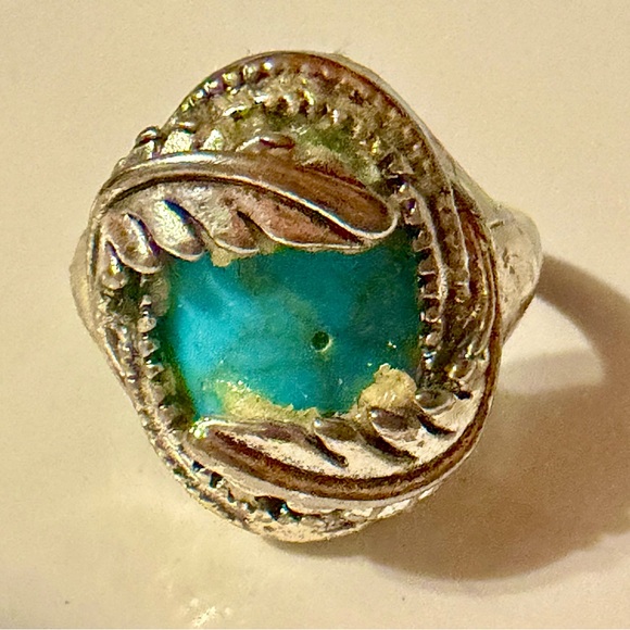 Vintage Turquoise Sterling Silver Ring • Southwestern Style • Freeform Cabochon